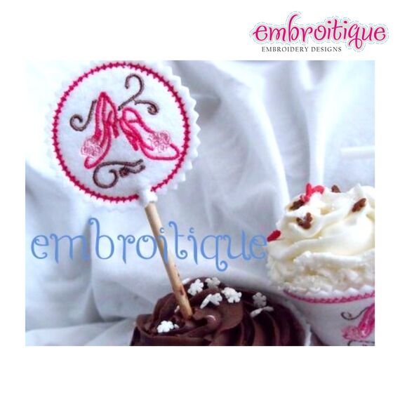 Cupcake Wrapper and Topper Set - Glass Slippers