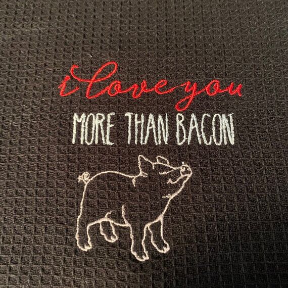 Pig Outline Red Work Farm Animal Machine Embroidery Design